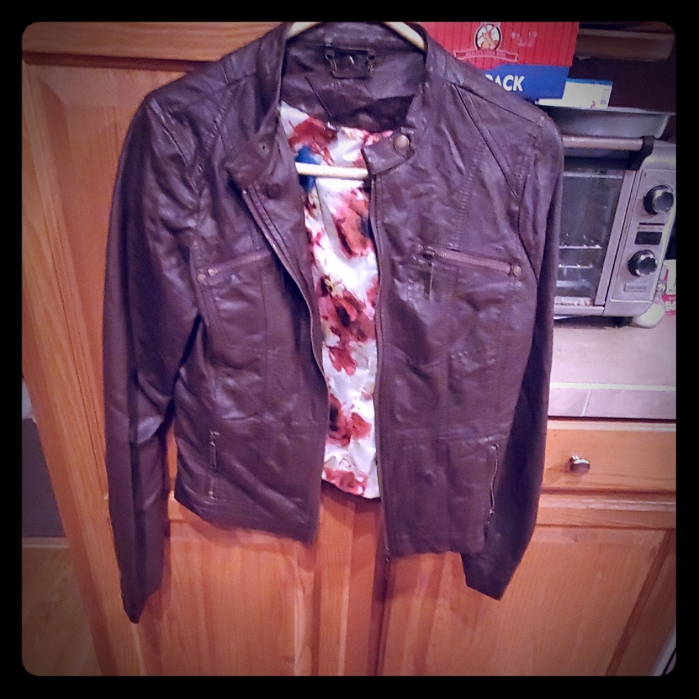 Ladies leather bomber jacket